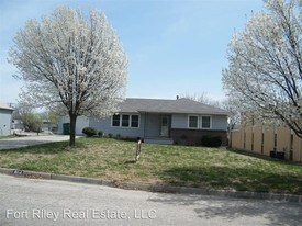 3 Bedroom Single-Family Home for Rent $1100