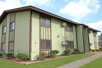 Country Green Apartments