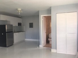 6318 Buchanan St Hollywood FL Apartments