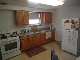 4950 Greenwood St Skokie IL Apartments