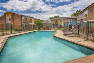 Northpoint Square Apartments