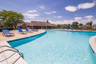 Northlake Village Apartments