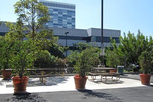 Furnished Studio – Los Angeles - LAX Airpo...