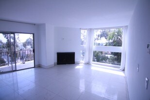3949 Los Feliz Blvd Apartments