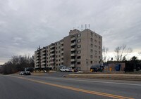 Chevet Manor Apartments