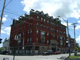 79 Bramhall St Portland ME Apartments