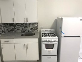 1843 Dewey St Hollywood FL Apartments