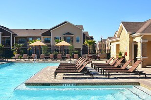 Avenues at Northpointe Apartments