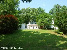 3 Bedroom Single-Family Home for Rent $1695