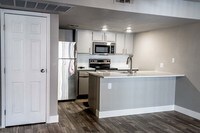 Building Photo - Modena Apartments in Phoenix, Arizona