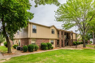 Meadow Lake I/II Apartments