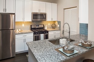 Acadia by Cortland Apartments