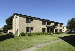 Santa Maria Village Apartments