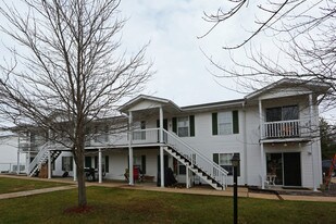 Village on the Green Apartments