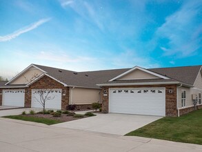 River Birch Bend Apartments | Shelby Township, MI Apartments River Birch Bend Apartments | Shelby Township, MI Apartments