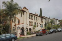 Building Photo - 1939 N Kenmore Ave Apartments in Los Angeles, California