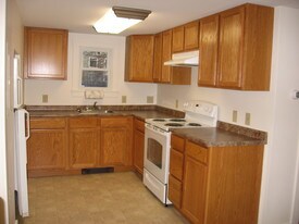14 Elm St Rutland VT Apartments