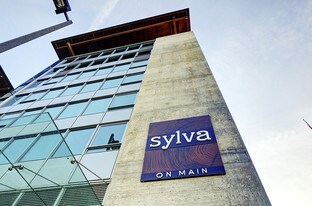 Sylva on Main Apartamentos