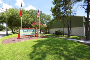 Tradewinds Apartments