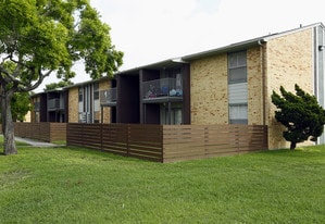 The Pointe Apartments