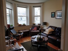 1325 Commonwealth Avenue Apartments