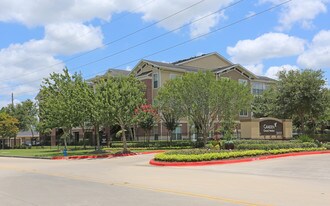 Camden Grand Harbor Apartments