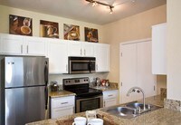 Building Photo - Castlerock Apartments in Riverside, California