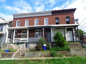 1952 Kensington St Harrisburg PA Apartments