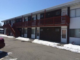 1306 9th St Apartments