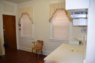 240 Clinton Terrace Lyndhurst NJ Apartments