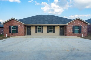 1402 US-80 Apartments