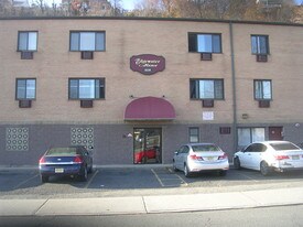 208 Undercliff Ave Edgewater NJ Apartments