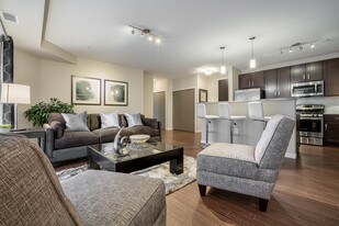 Four Seasons Apartamentos