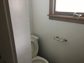 1810 Green Ridge St Dunmore PA Apartments