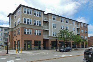Auburn Square Apartments