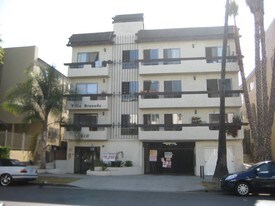 310 S St Andrews Pl Apartments