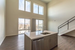 Colewood Apartamentos