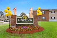 Bentwood Apartments