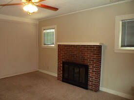 1621 Fairchild Ave Manhattan KS Apartments