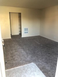 Building Photo - Stardust Villa Apartments in Modesto, California