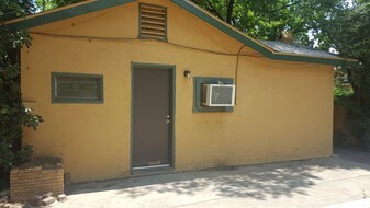 2508 Washington Ave Apartments