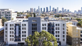 422SOUTHLAKE Apartments