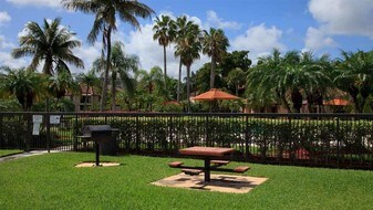 Los Prados Apartments