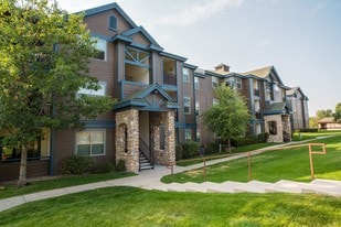 Grand River by Cortland Apartments