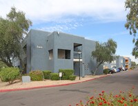Primary Photo - Contempo 19 Apartments in Phoenix, Arizona