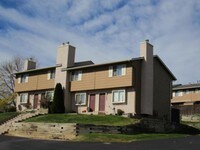 Woodside Townhomes Apartments