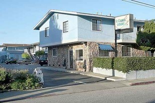 902 3rd St Apartments