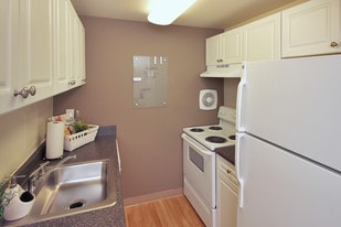 The Hamptons at Town Center Apartment Homes