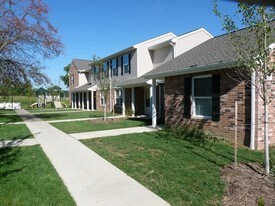 Schoenbrunn Greene Apartments