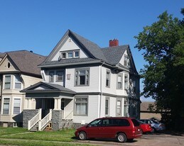 712 E 1st St Duluth MN Apartments